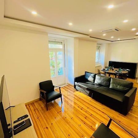 Lisbon 67 Amazing Family Flat In Great Location City Center Luaran gambar