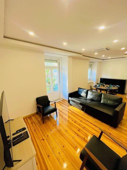 Lisbon 67 Amazing Family Flat In Great Location City Center Luaran gambar