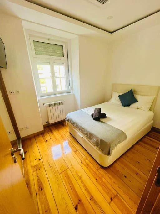 Lisbon 67 Amazing Family Flat In Great Location City Center Luaran gambar